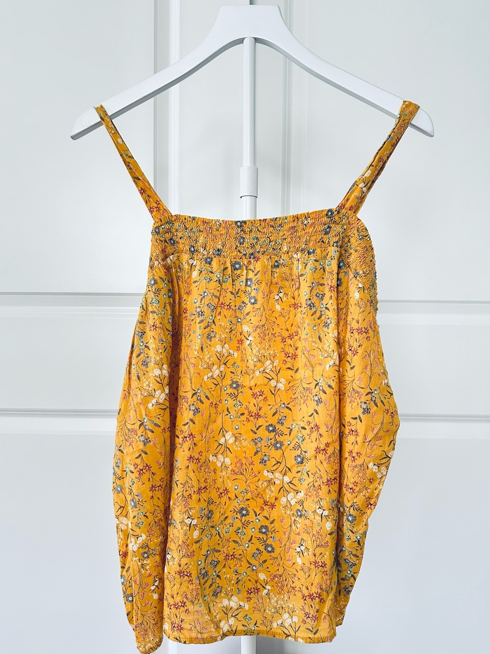 Women’s Old Navy Sleeveless Floral Top Size L